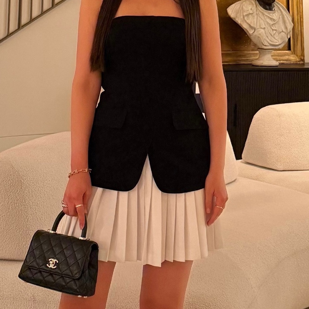 Aritzia Sunday Best Epiphany pleated skirt - Picture 3 of 10